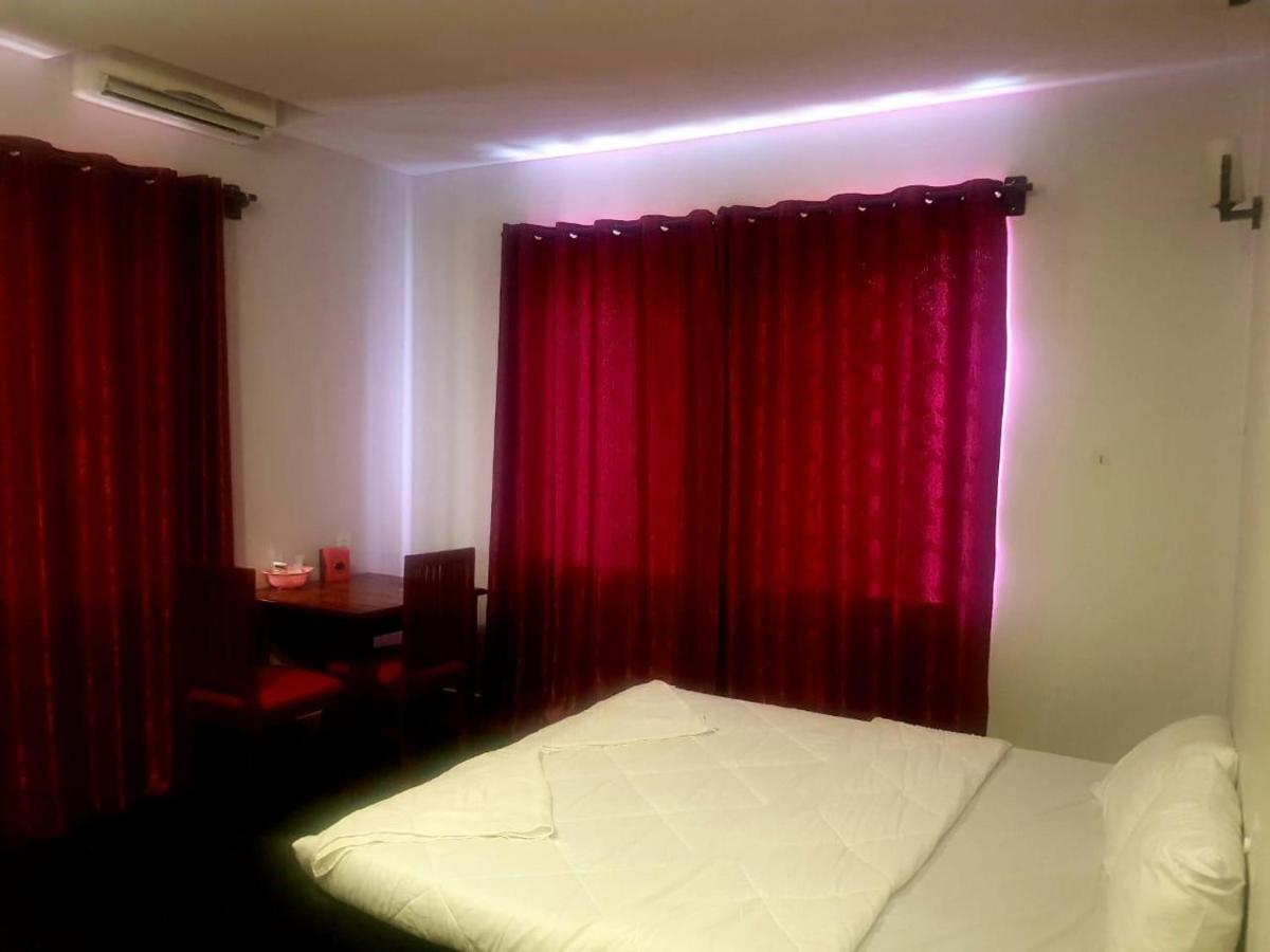 Violet Villa And Restro Сиемрип Экстерьер фото
